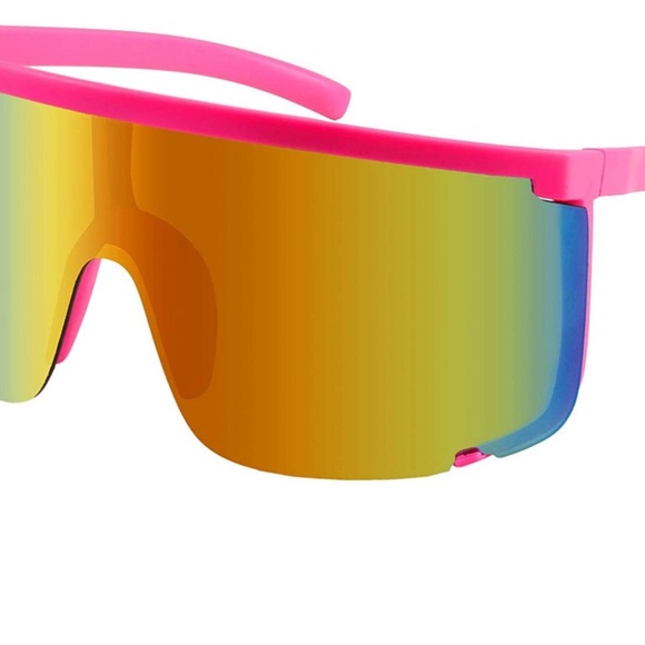 Oversized polarized sleek wrap around plastic lightweight sunglasses - Picture 3 of 5